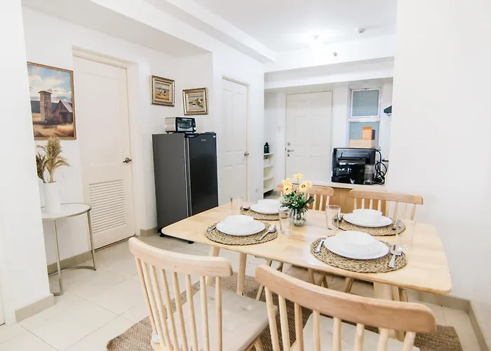 Excellent Location 2 Bdrm Homey Wifi Near Airport * Manila
